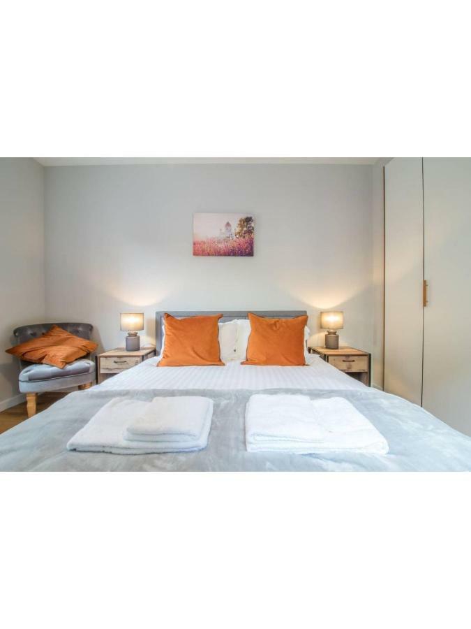 Central And Stylish One Bedroom Apartment Edinburg Exteriör bild