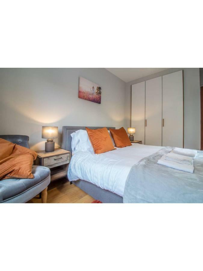 Central And Stylish One Bedroom Apartment Edinburg Exteriör bild