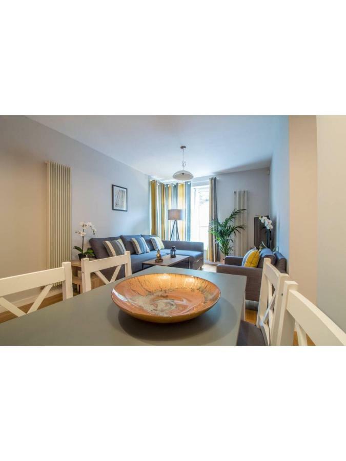 Central And Stylish One Bedroom Apartment Edinburg Exteriör bild