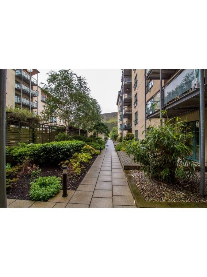 Central And Stylish One Bedroom Apartment Edinburg Exteriör bild